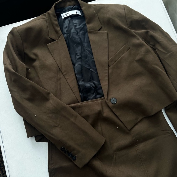 Zara blazer + skirt set - Picture 2 of 6